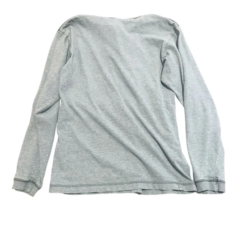 Y2K the Disney store Grey Disney Mickey Mouse long sleeve shirt - Picture 2 of 8
